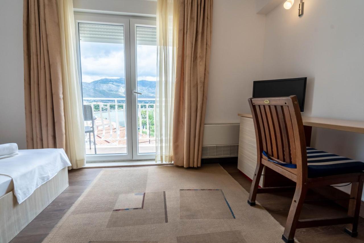 Hotel Pansion Epetium Stobreč Exteriér fotografie