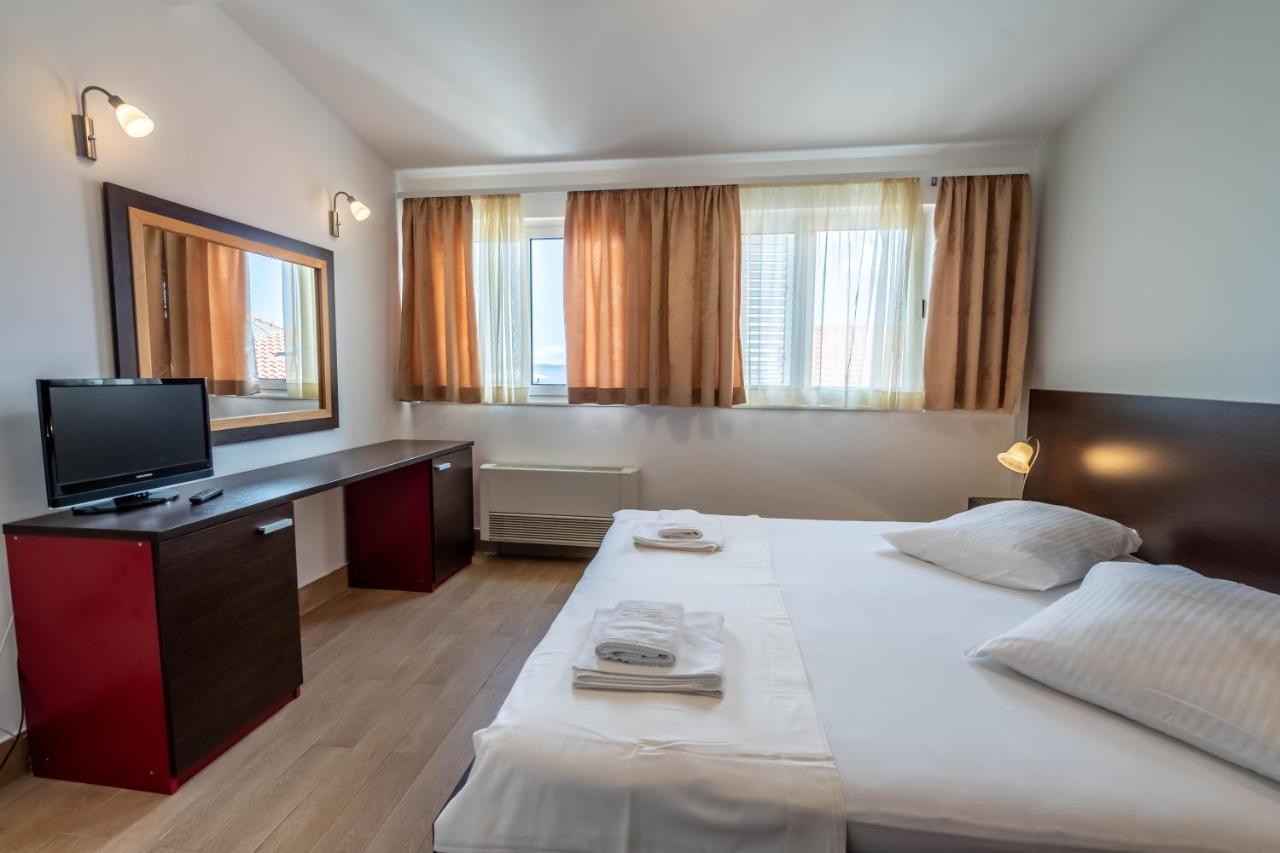 Hotel Pansion Epetium Stobreč Exteriér fotografie