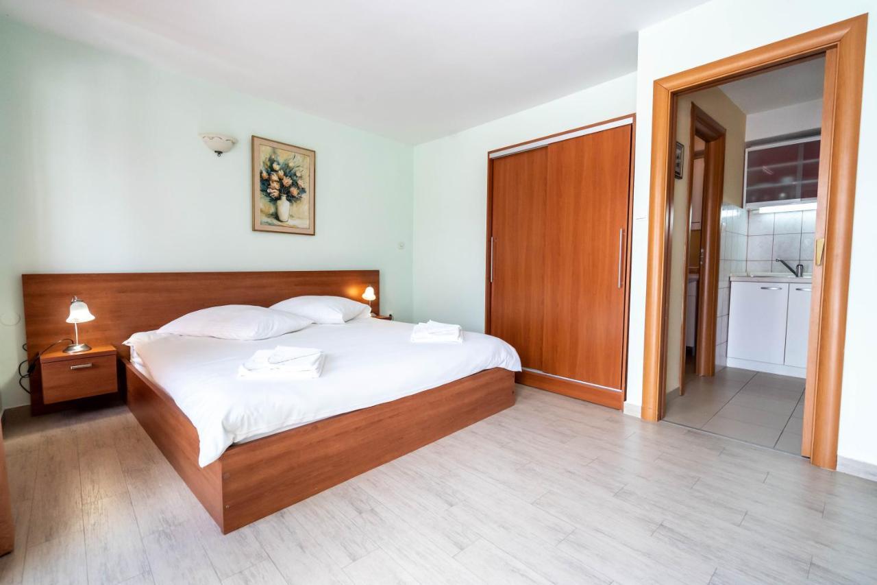 Hotel Pansion Epetium Stobreč Exteriér fotografie