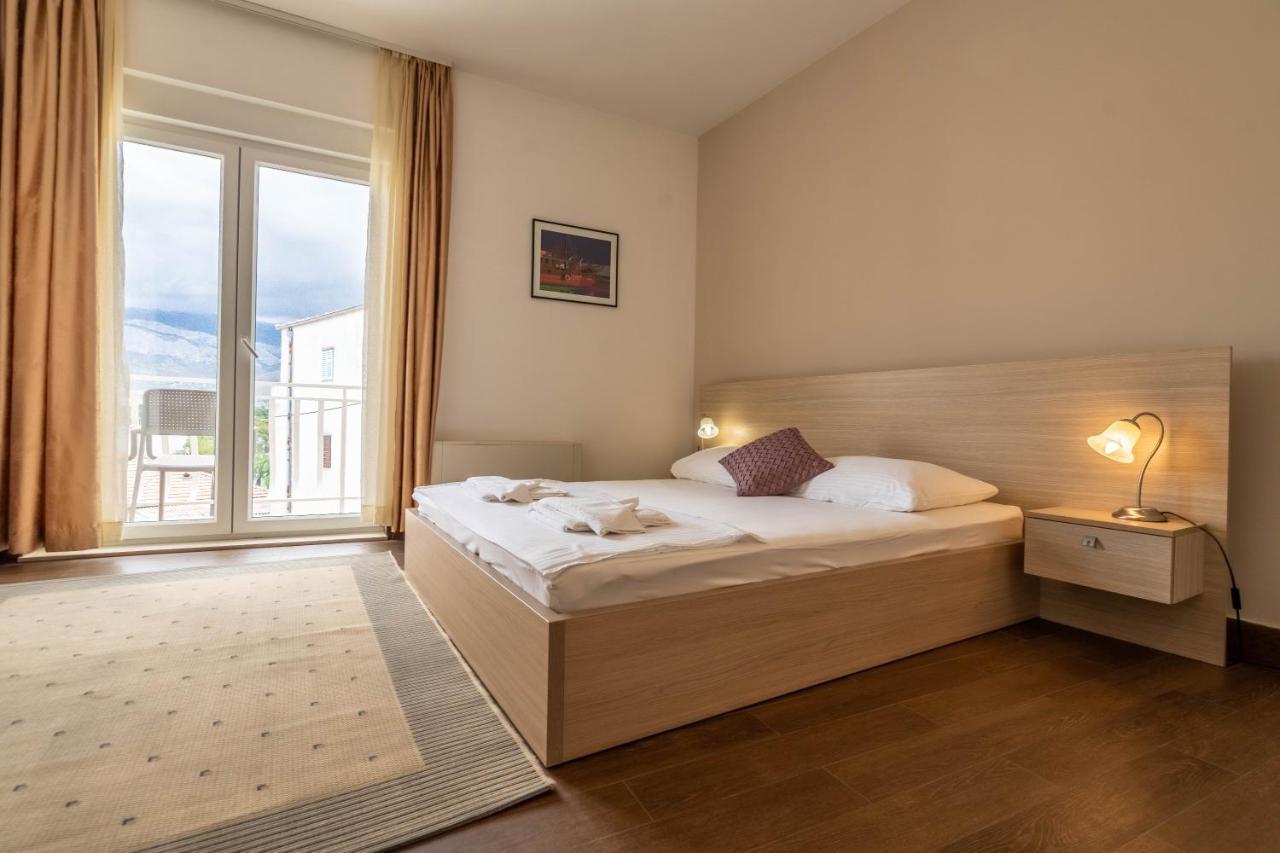 Hotel Pansion Epetium Stobreč Exteriér fotografie