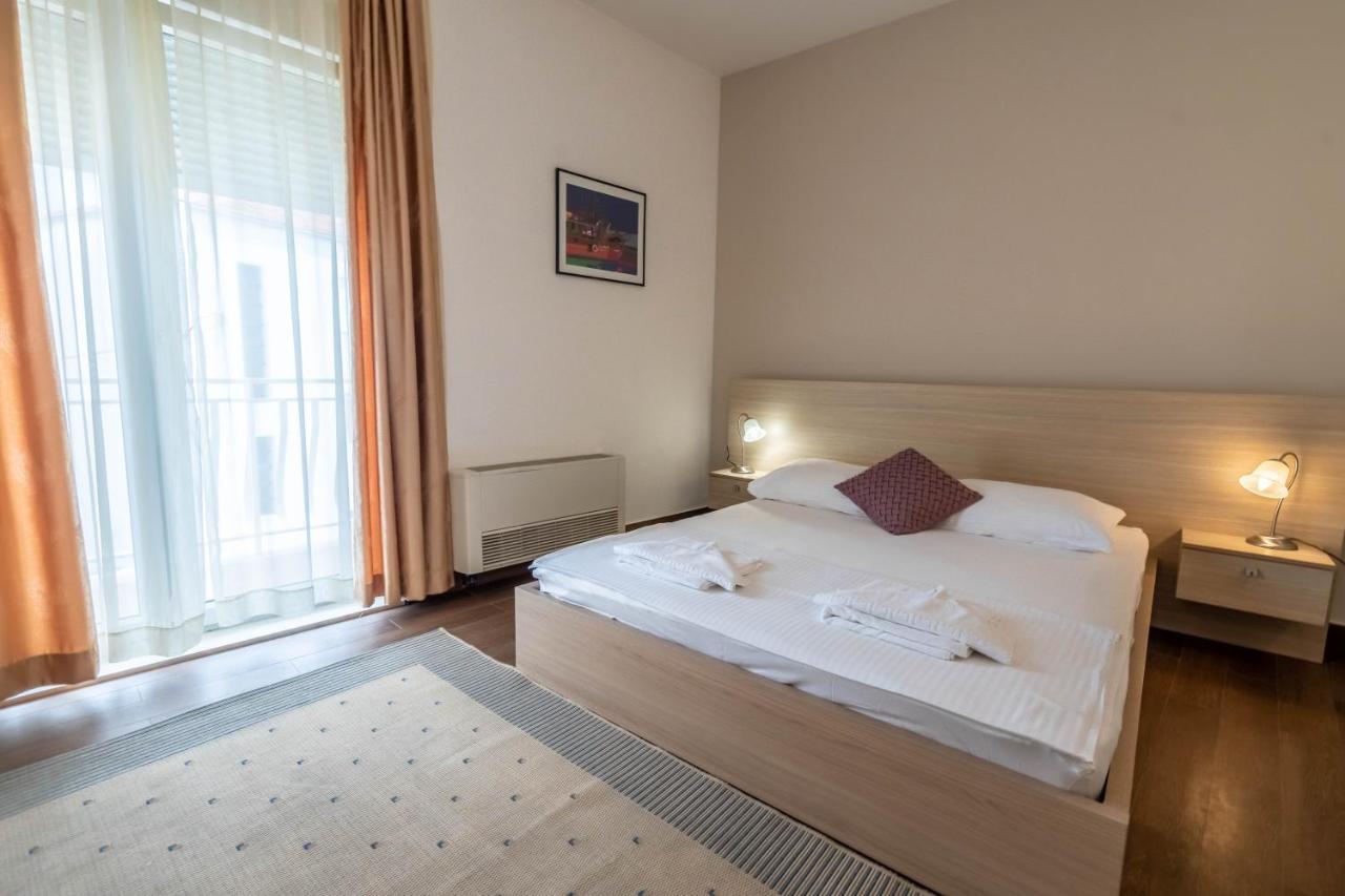 Hotel Pansion Epetium Stobreč Exteriér fotografie