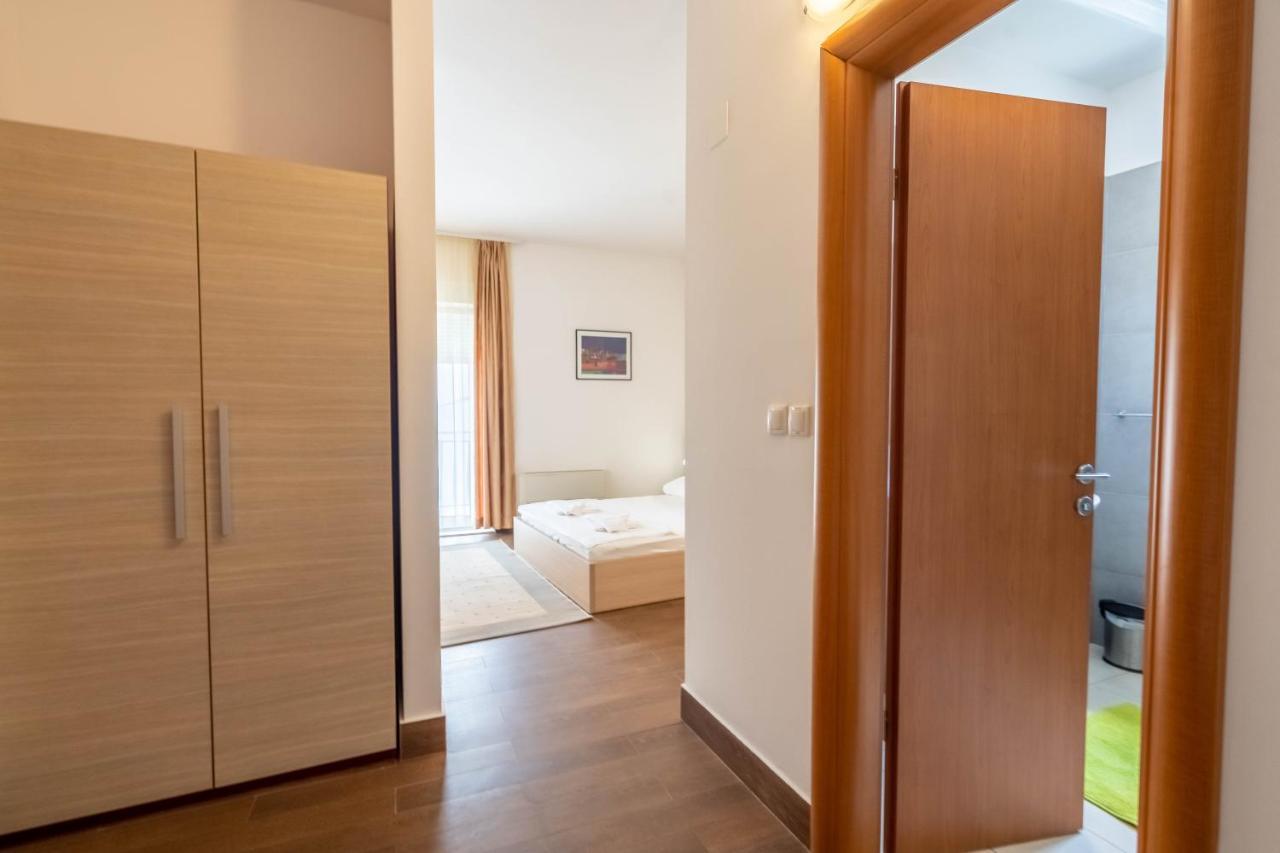 Hotel Pansion Epetium Stobreč Exteriér fotografie