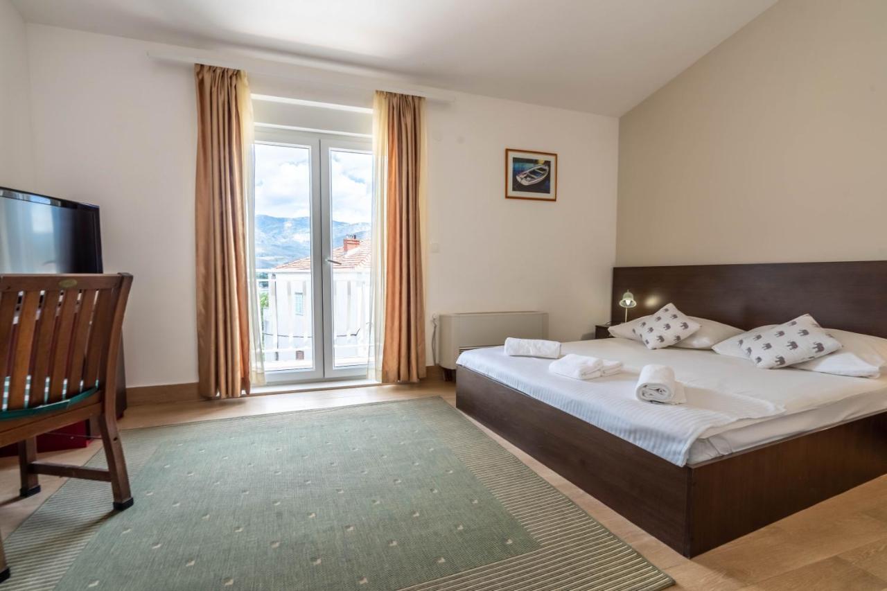 Hotel Pansion Epetium Stobreč Exteriér fotografie